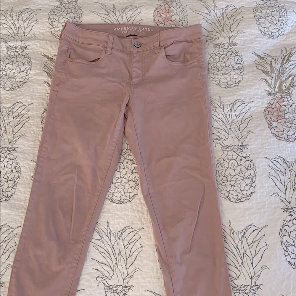 SOFT AF American Eagle Mauvey-Salmon Colored Pants
